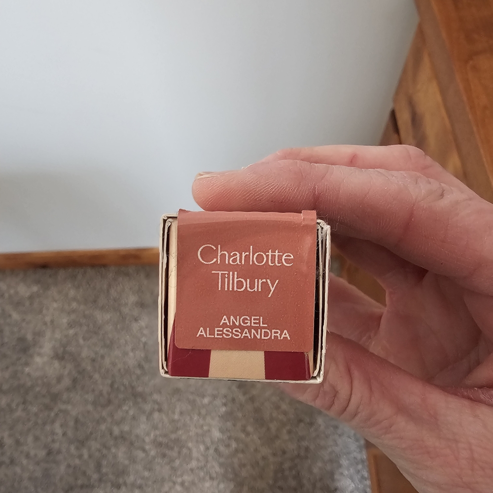 Charlotte Tilbury Angel Alessandra Lipstick - Coral and Gold - Picture 2 of 2